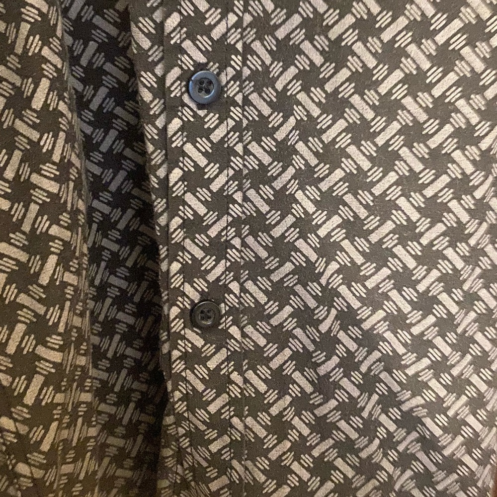Excellent Condition Button-up - Picture 10 of 10